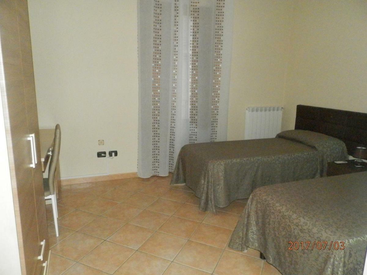 B&B Palazzo L'Occaso Castrovillari Kültér fotó